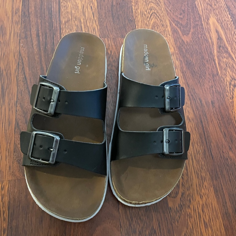 Madden girl sandals